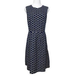 Chic Dragonfly Patterned Navy and White Dress

Brand: Birds of North America